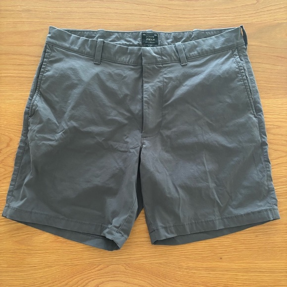 J.Crew Stretch Chino Shorts flex stretch Re-Imagined 7” Inseam Gray, Men’s 33 - Picture 3 of 6
